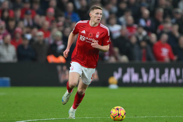 阿尔瓦雷斯 阿尔瓦雷斯